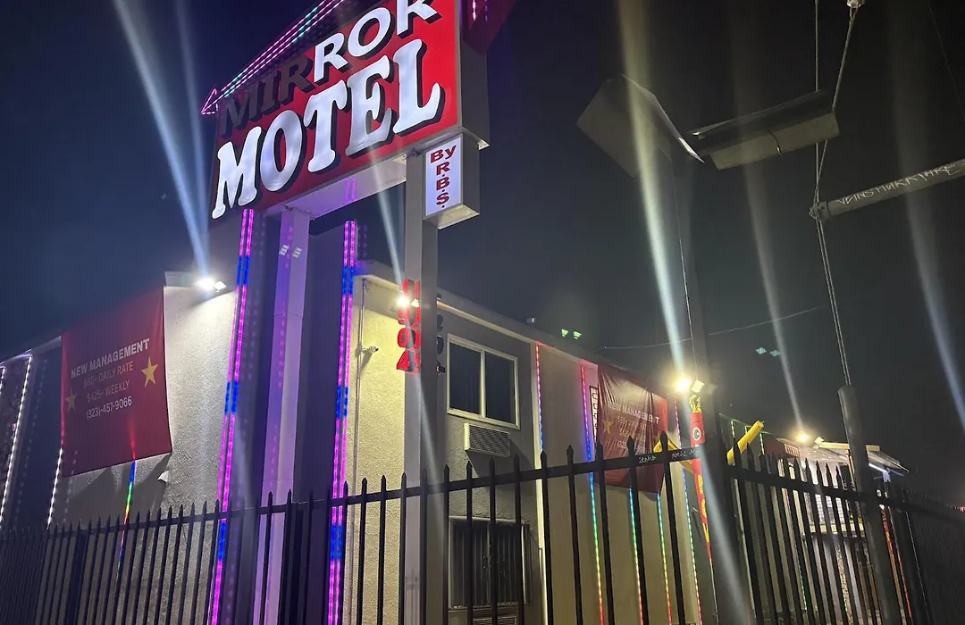 Exterior view of Mirror Motel in Los Angeles California